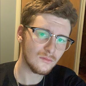 Meet your Posher, Garrett